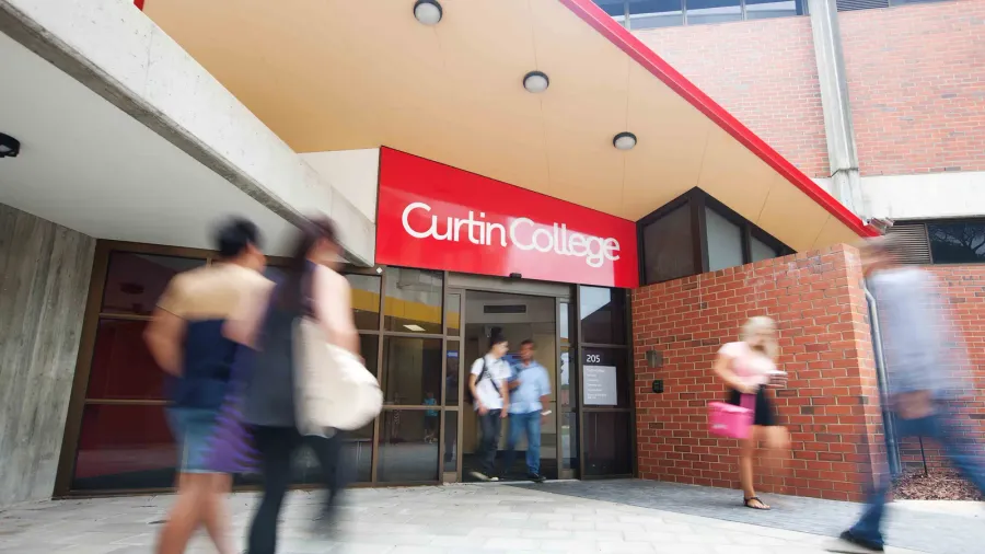 Miễn lệ phí xin VISA khi đăng ký du học Úc cùng Curtin College