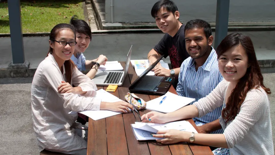 F5 bản thân với các khóa du học Singapore ngắn hạn 3 - 6 tháng